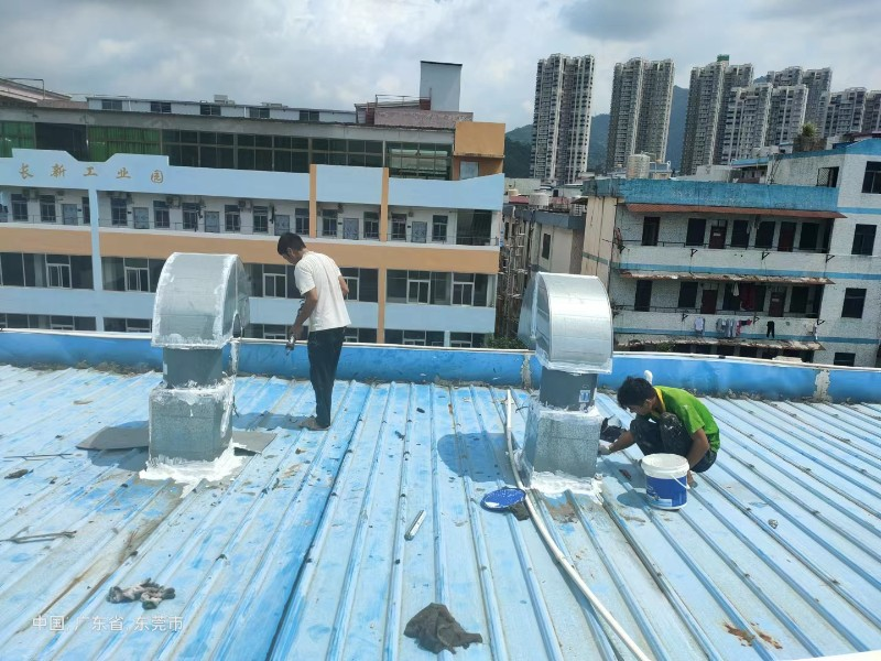 瀍河回族钢结构屋面涂料维修方法